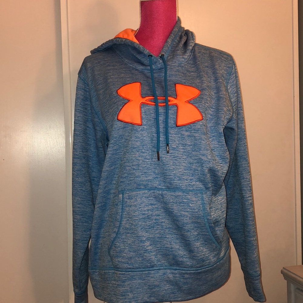 Underarm sweatshirt